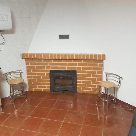 Casa dos Avós e Netos Fundão Exterior foto