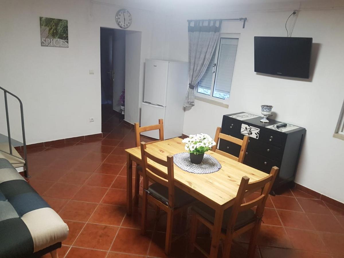 Casa dos Avós e Netos Fundão Exterior foto
