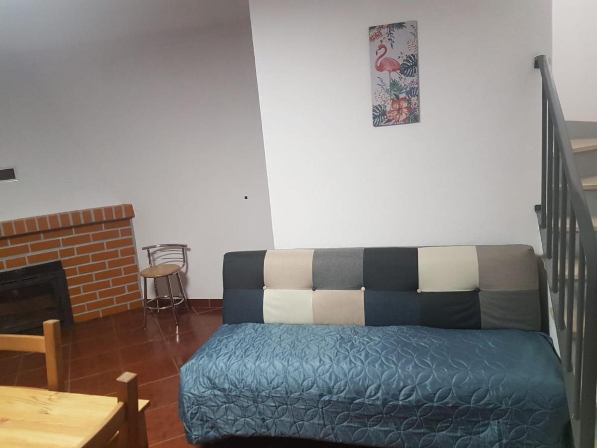 Casa dos Avós e Netos Fundão Exterior foto