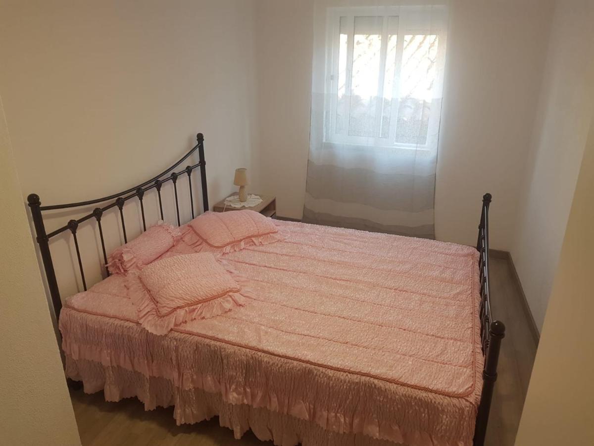 Casa dos Avós e Netos Fundão Exterior foto